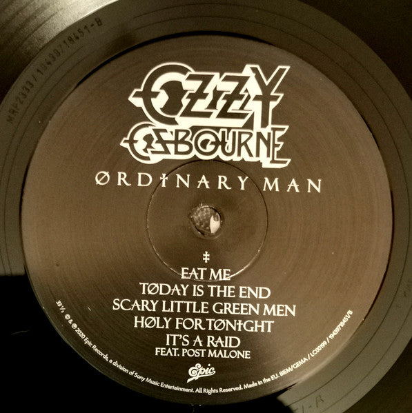 Ozzy Osbourne : Ordinary Man (LP, Album, 140)