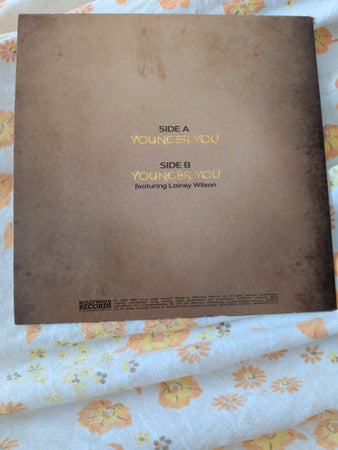 Miley Cyrus : Younger You (7", Single, Ltd, Cle)